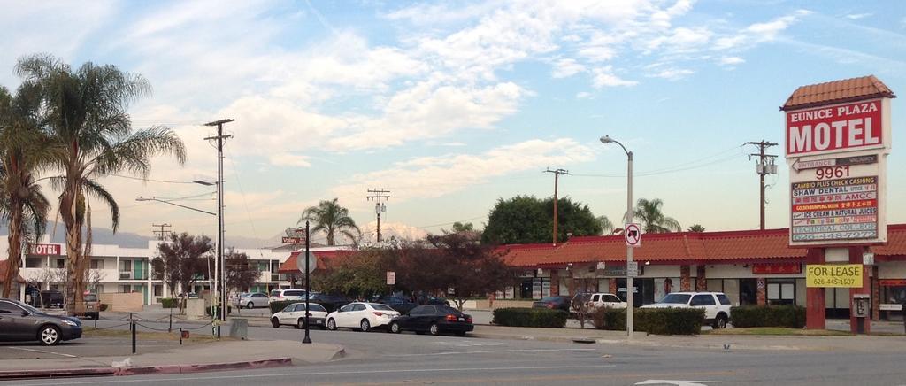 Eunice Plaza Motel El Monte Exteriér fotografie